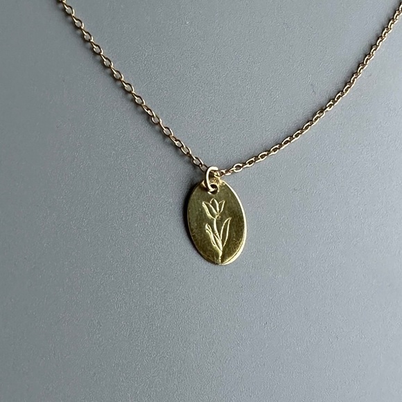 24k Gold Vermeil Tulip Pendant Necklace - Picture 5 of 6
